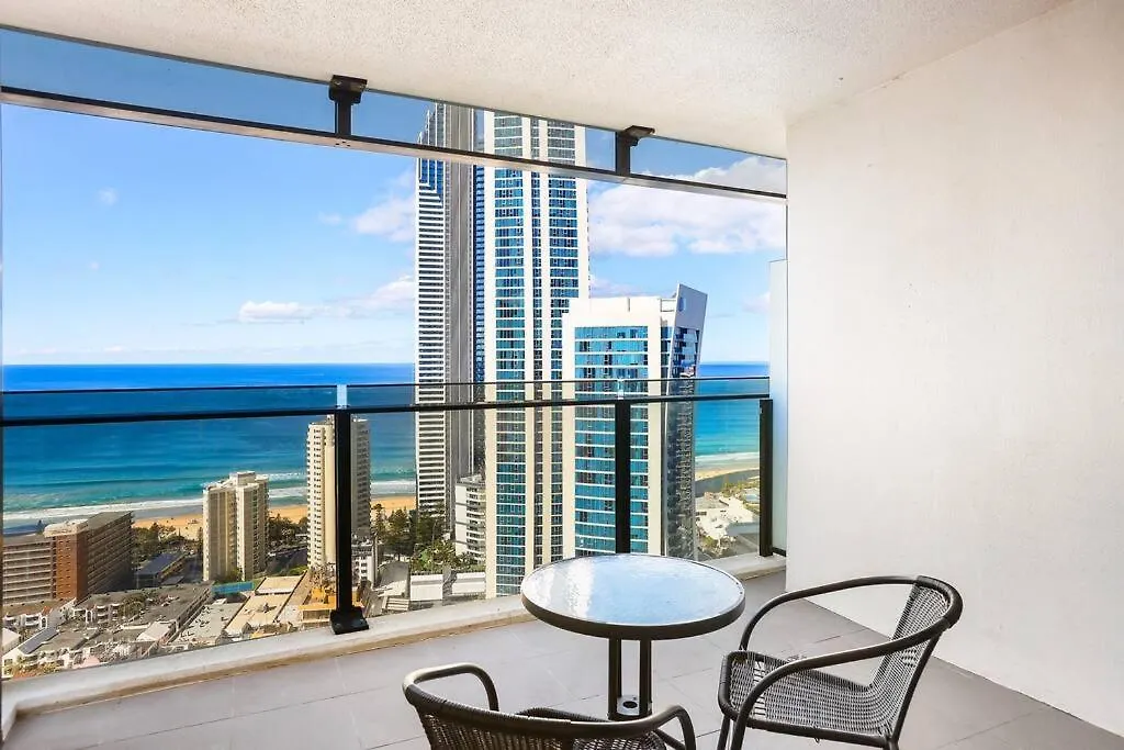 Huge Circle On Cavill 2 Brm Sleeps 6 - Optimise Bnb Gold Coast
